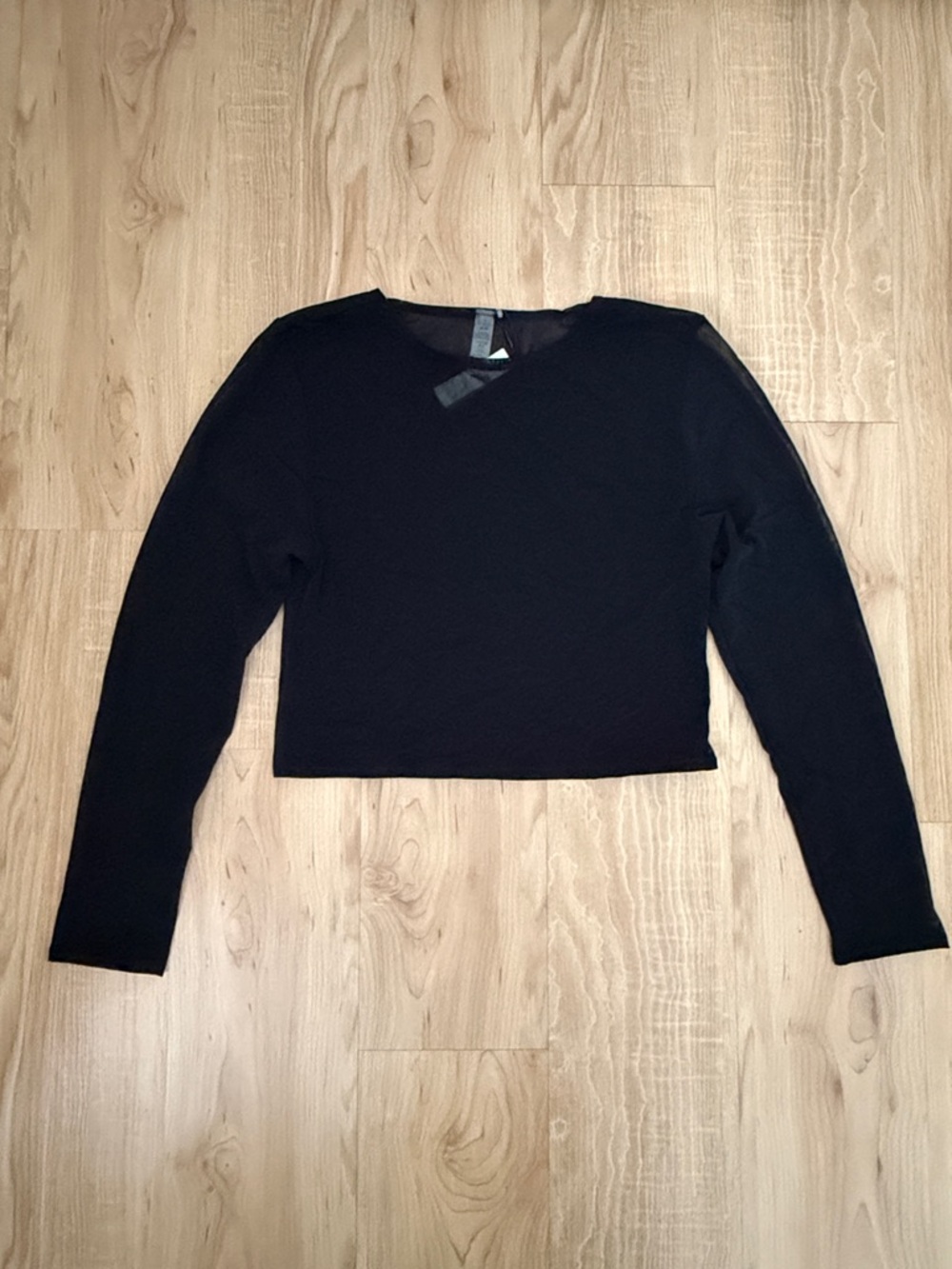 Blush Black Long-Sleeve Cropped Tee